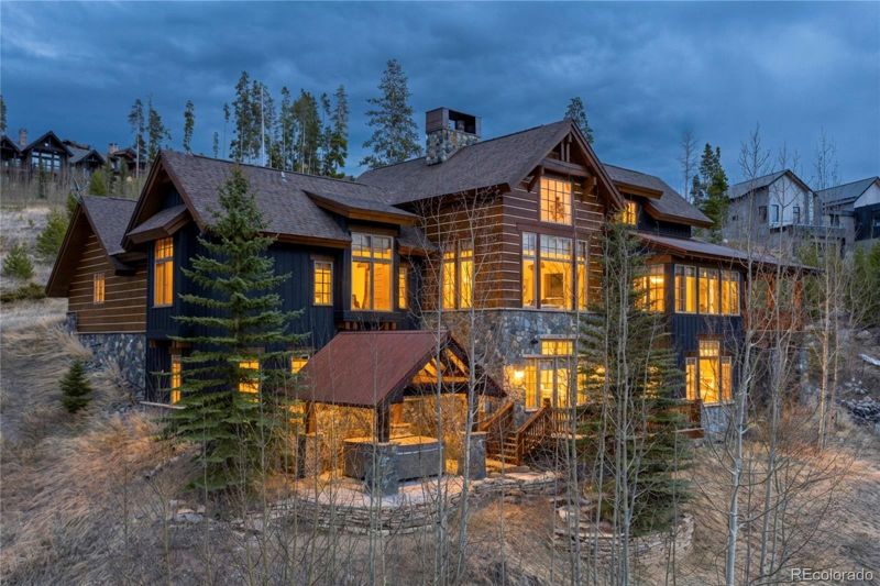 929 Pioneer Trl, Fraser, CO 80442