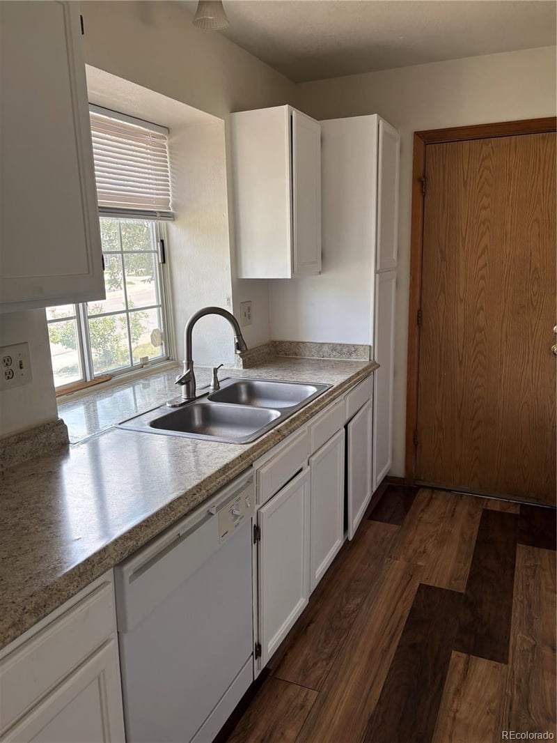 21124 E Powers Cir, Centennial, CO 80015