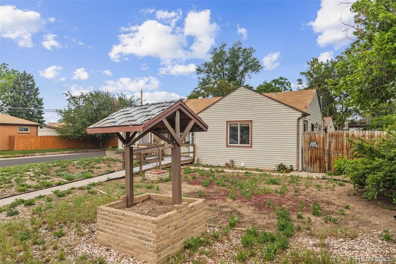 1595 S Wolff St, Denver, CO 80219