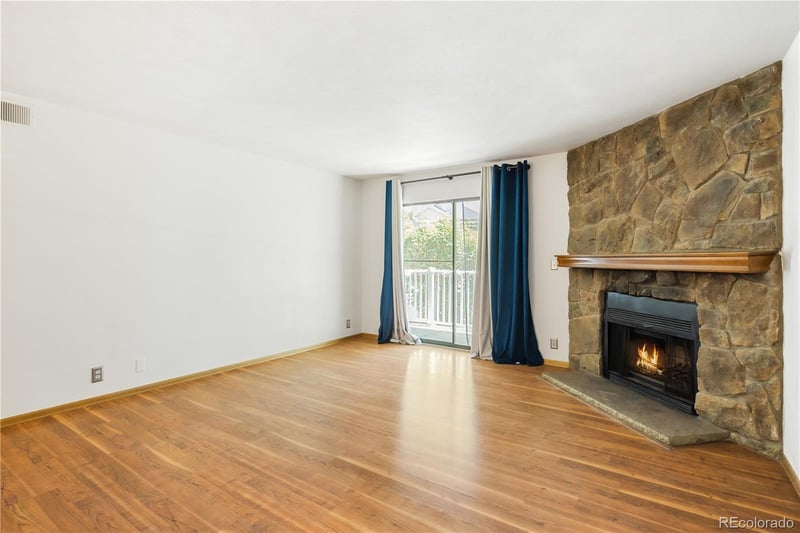 907 S Yampa St #103, Aurora, CO 80017