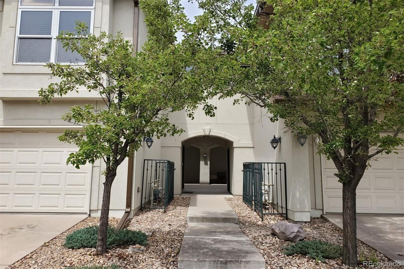 6697 S Forest Way #E, Centennial, CO 80121