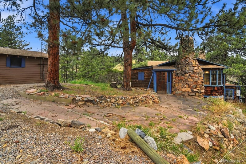 26079 Kingsbury Rd, Kittredge, CO 80457