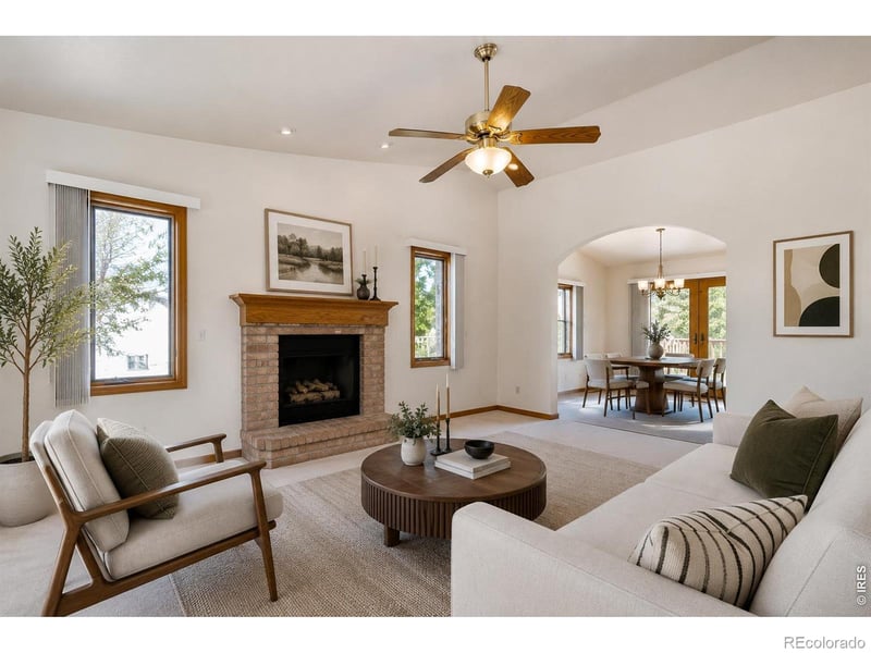 907 N 4th St, Johnstown, CO 80534