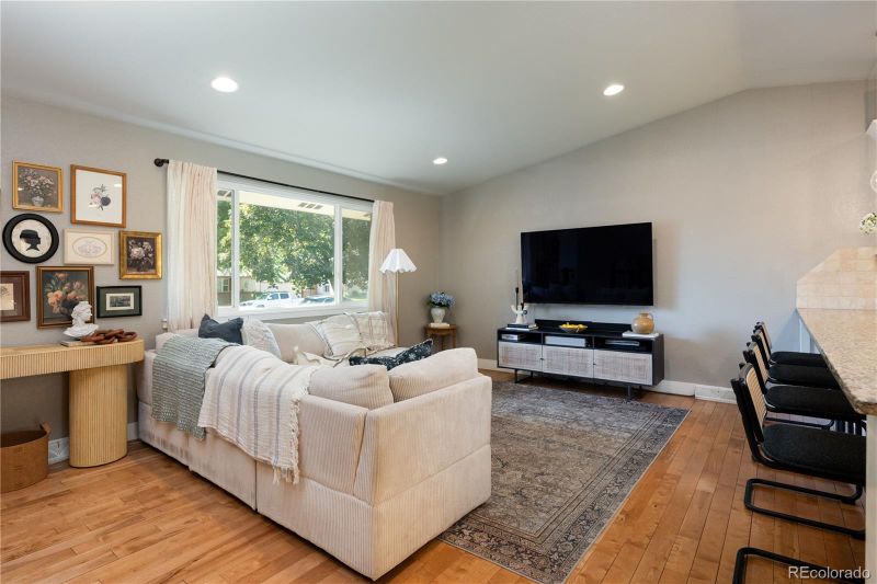 7355 S Elm Ct, Centennial, CO 80122
