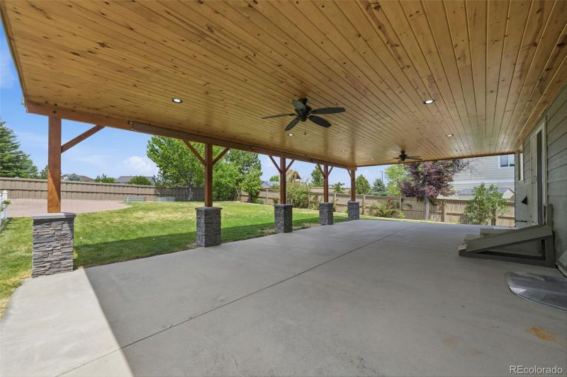 935 Crenshaw St, Castle Rock, CO 80104