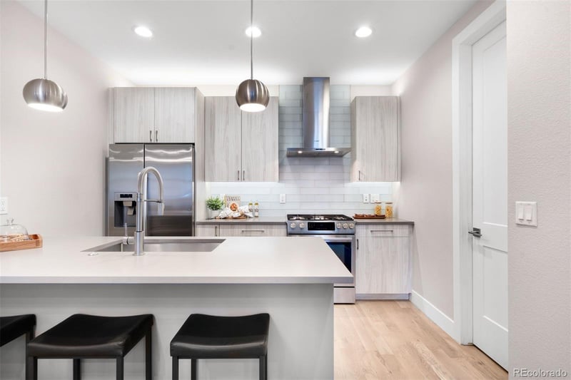 788 Bellaire St, Denver, CO 80220