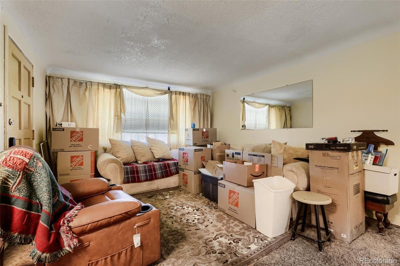 3058 Ivanhoe St, Denver, CO 80207