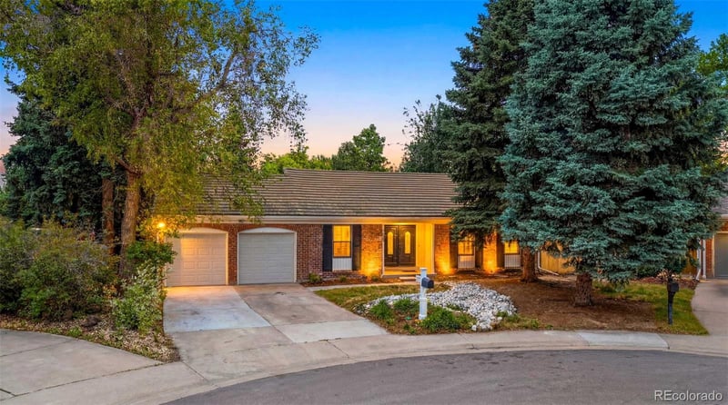 2713 S Paris Pl, Aurora, CO 80014