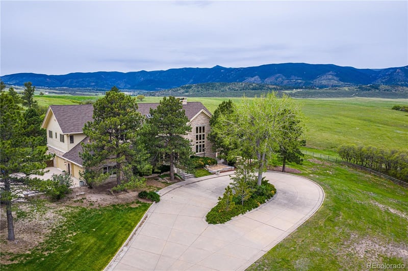 3282 Tomah Rd, Larkspur, CO 80118