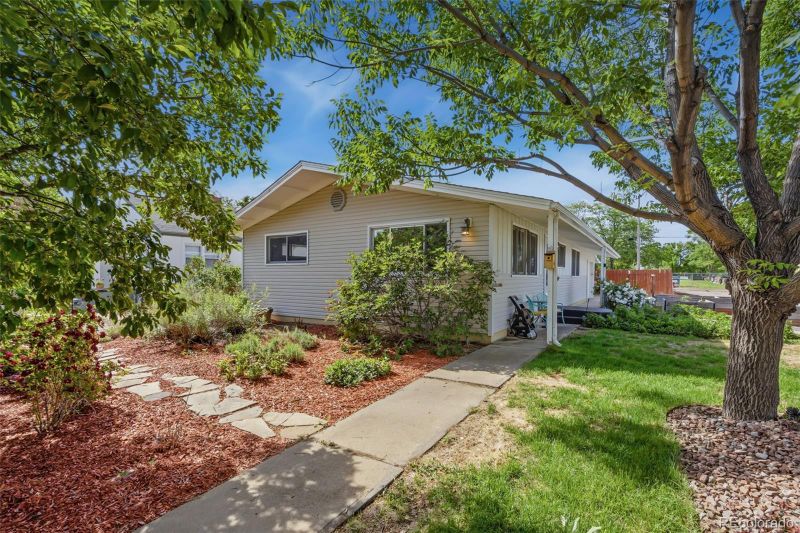 106 E 22nd St, Loveland, CO 80538