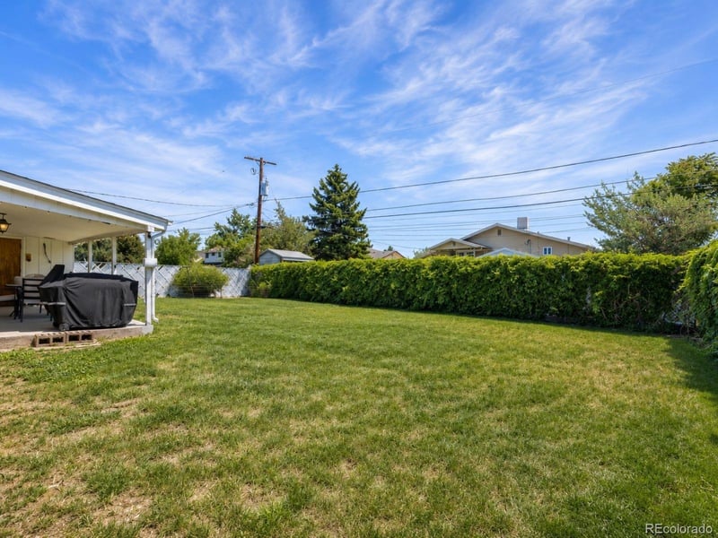 8906 Oakwood St, Westminster, CO 80031
