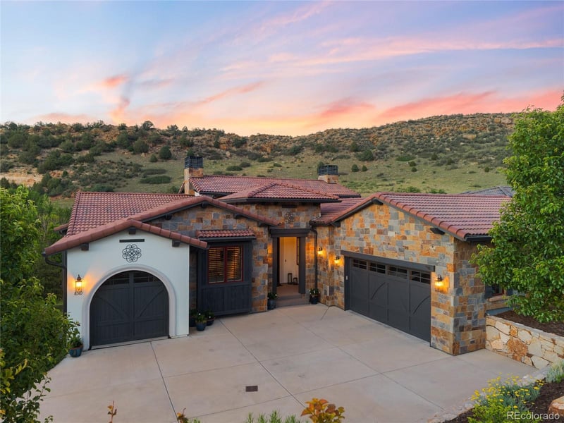 8310 Raphael Ln, Littleton, CO 80126