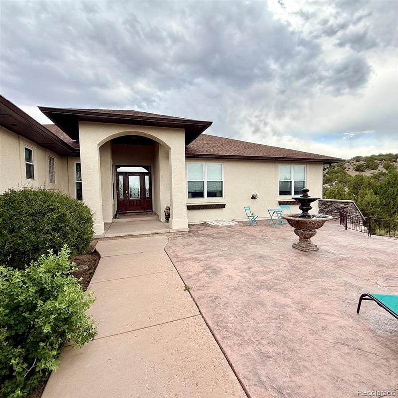 7791 Pine Bluff Dr W, Pueblo, CO 81004
