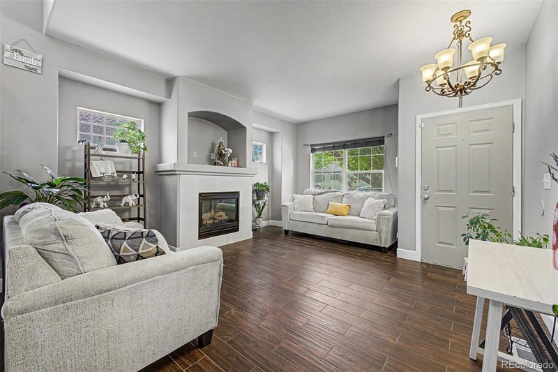 9815 Eagle Creek Cir, Commerce City, CO 80022