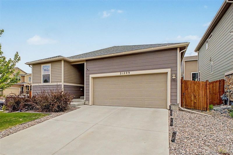 21209 E Princeton Pl, Aurora, CO 80013