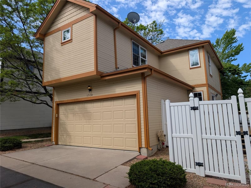 1514 S Buckley Way, Aurora, CO 80017