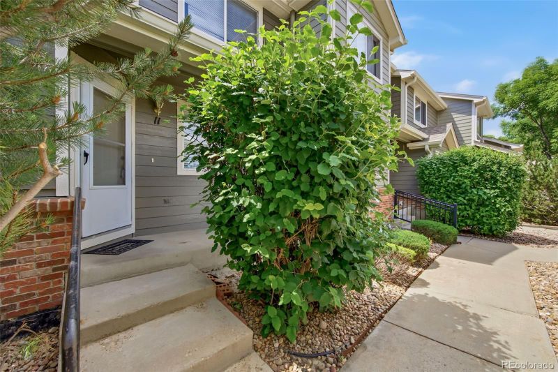 51 21st Ave #11, Longmont, CO 80501