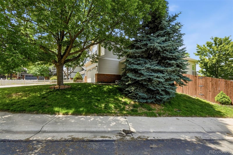 10417 Bellaire Ct, Denver, CO 80233