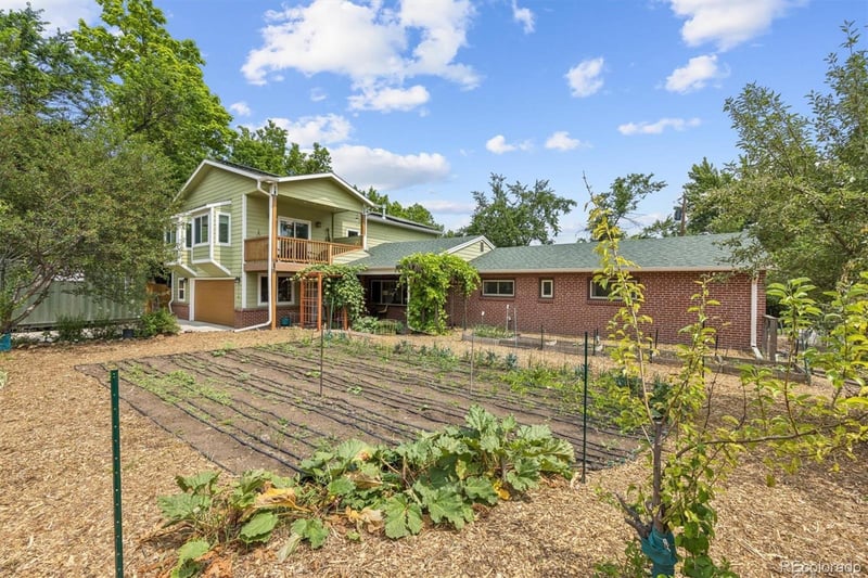 8090 W 19th Ave, Lakewood, CO 80214
