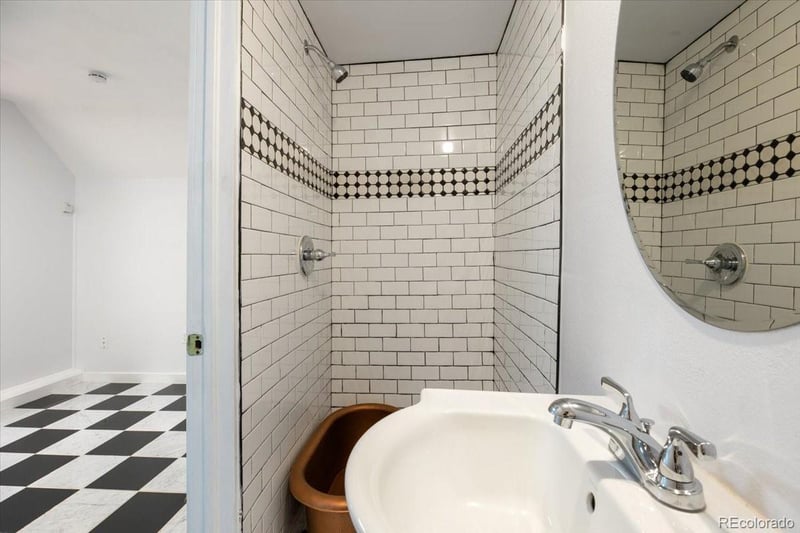 125 Ruxton Ave #R, Manitou Springs, CO 80829