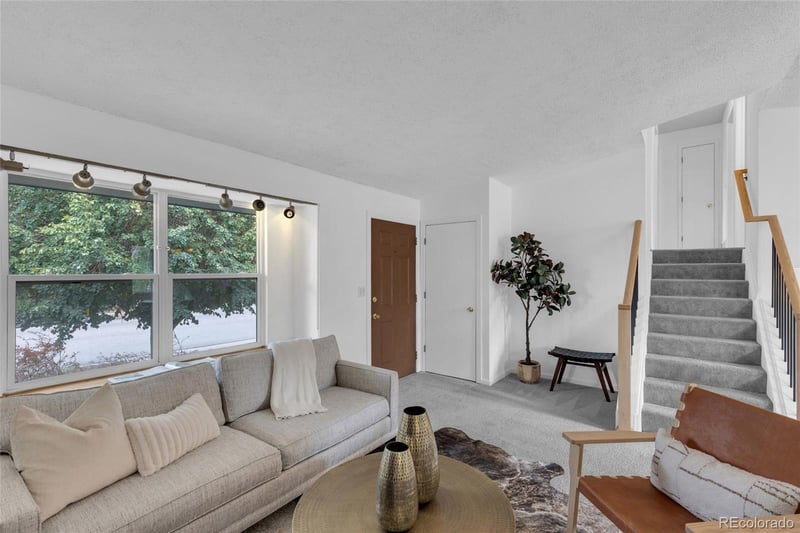 1888 S Flanders Way, Aurora, CO 80017