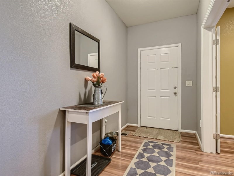 6912 W Chatfield Dr, Littleton, CO 80128