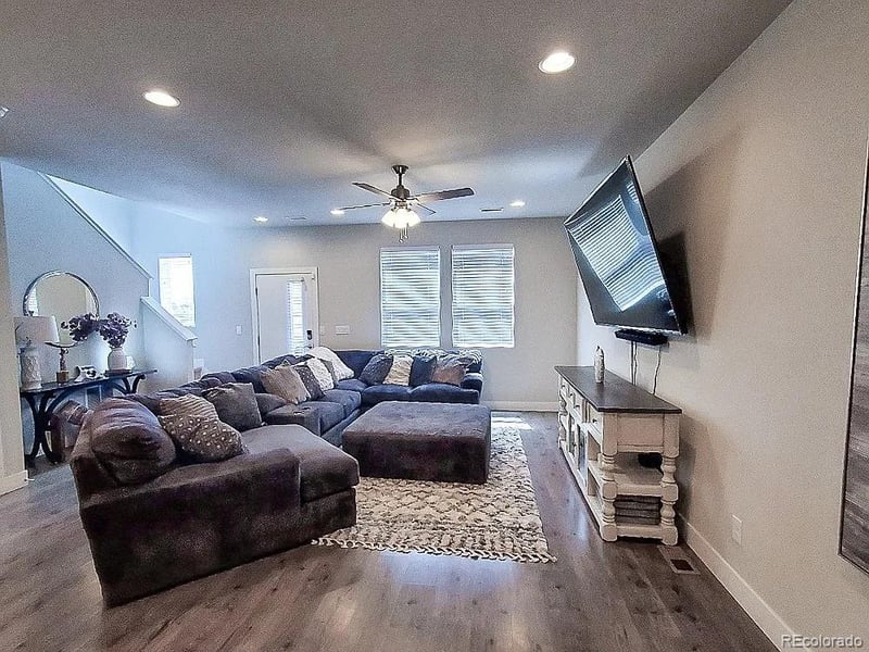 16191 E Bolling Dr, Denver, CO 80239