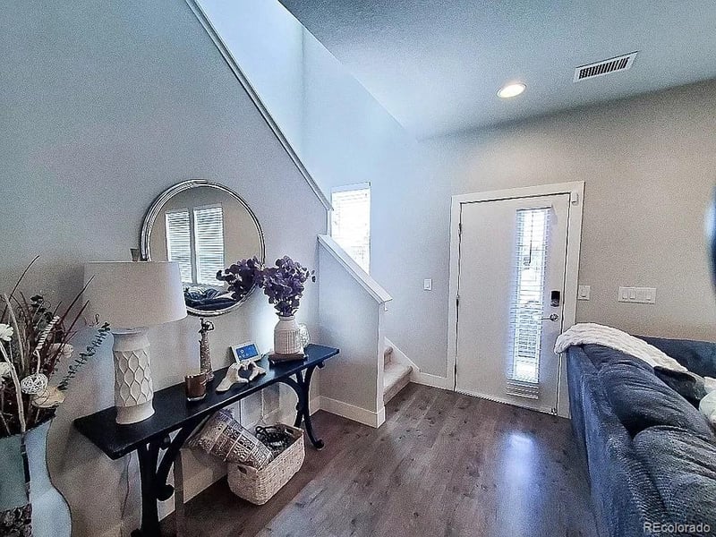 16191 E Bolling Dr, Denver, CO 80239