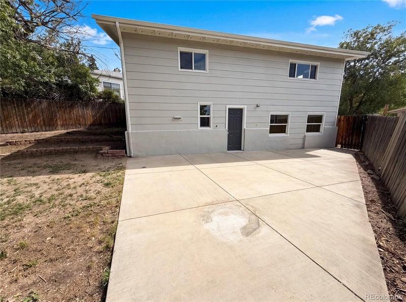519 N Gilbert St, Castle Rock, CO 80104