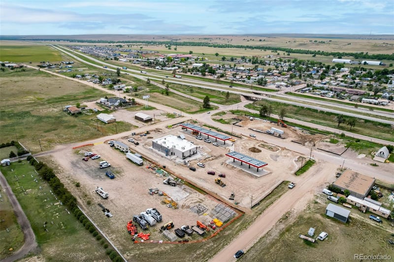 805 Cedar St, Deer Trail, CO 80105