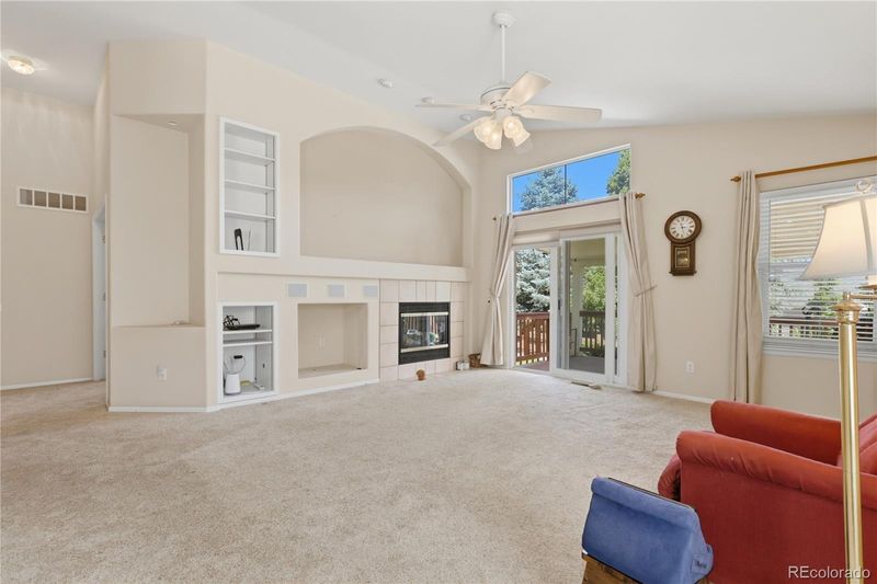 1587 Rosemary Ct, Castle Rock, CO 80109