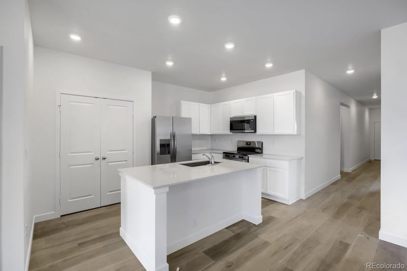 1662 Drumming Dr, Windsor, CO 80550