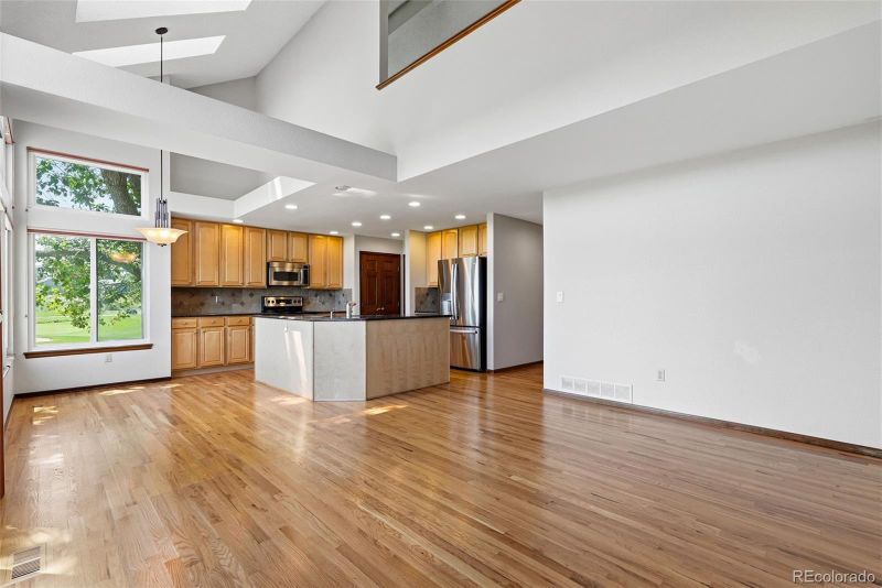31 Sutherland Ct, Highlands Ranch, CO 80130