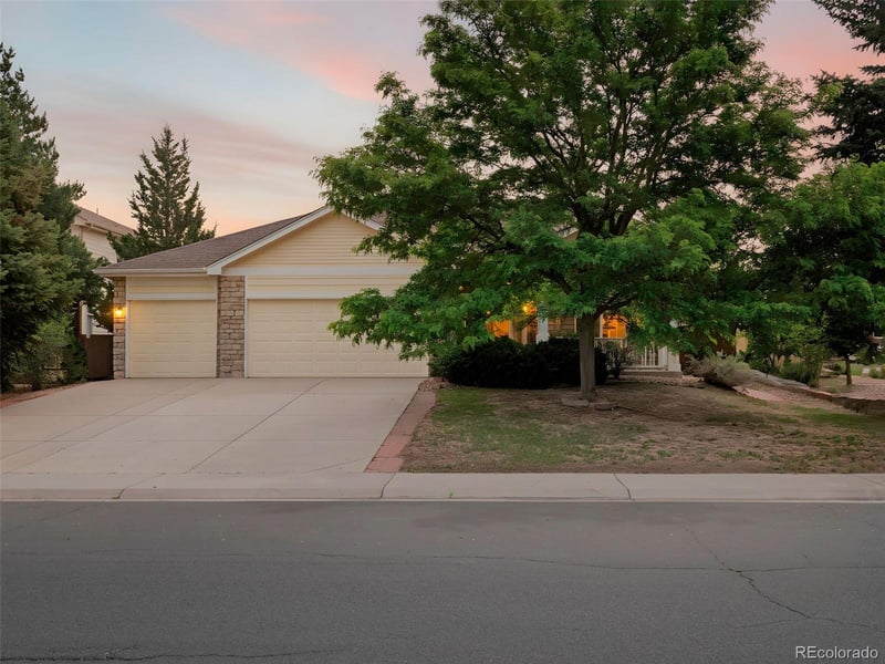 2392 S Oswego St, Aurora, CO 80014