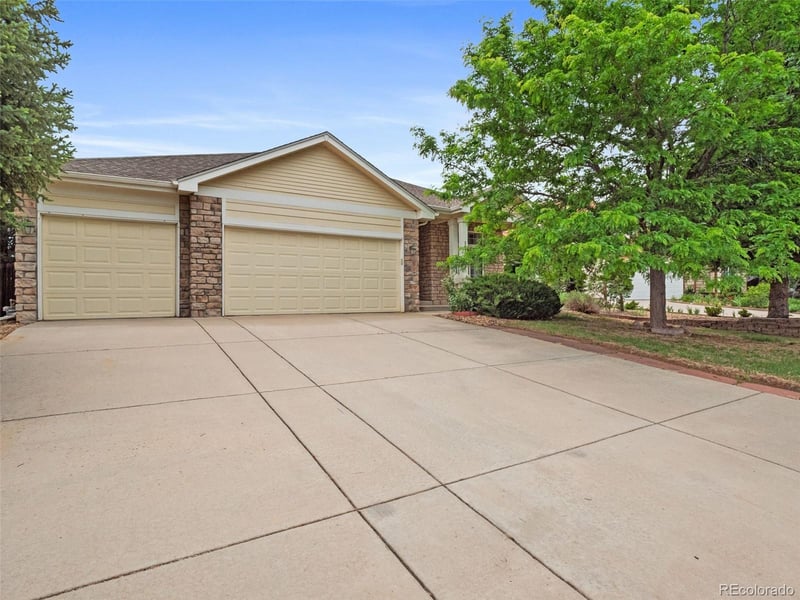 2392 S Oswego St, Aurora, CO 80014