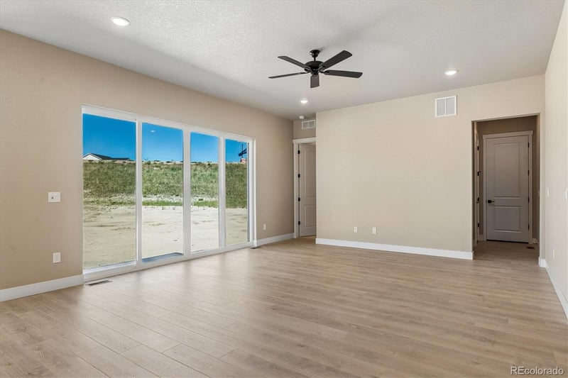 578 Old Grotto Dr, Monument, CO 80132
