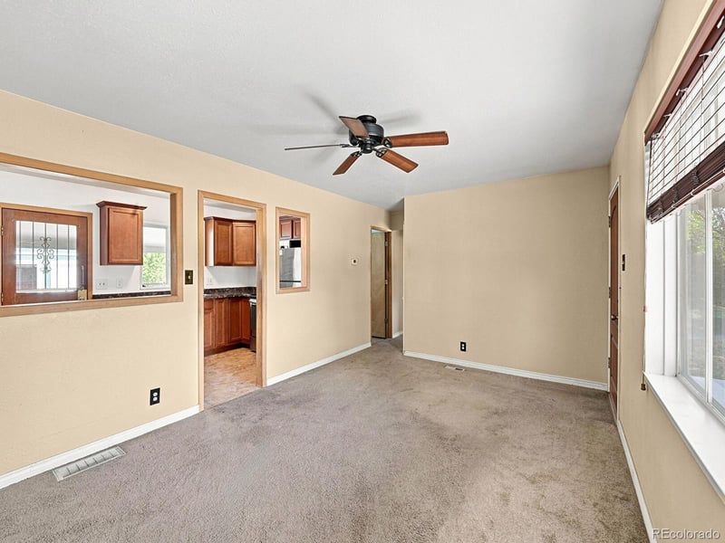 6460 Glencoe St, Commerce City, CO 80022
