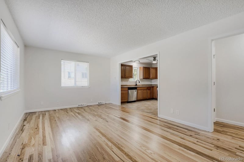8560 Essex St, Denver, CO 80229