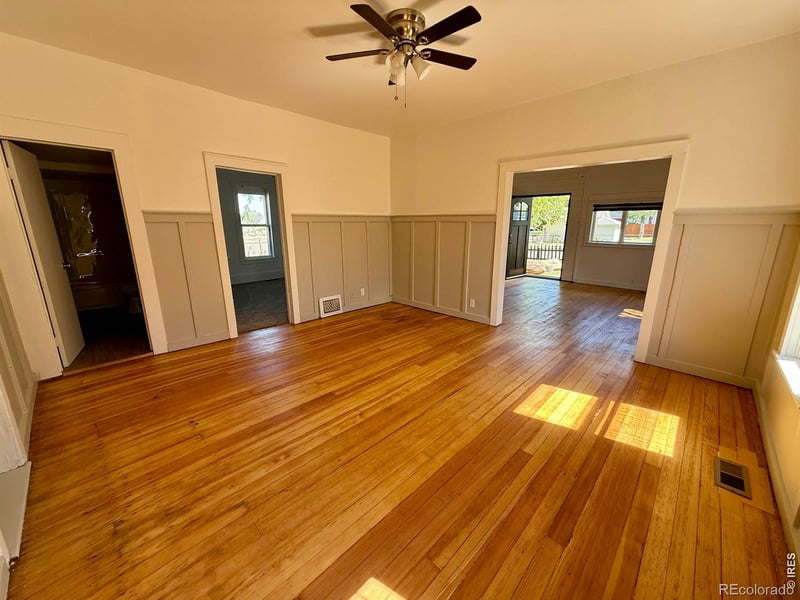 425 Dillingham Ave, Mead, CO 80542