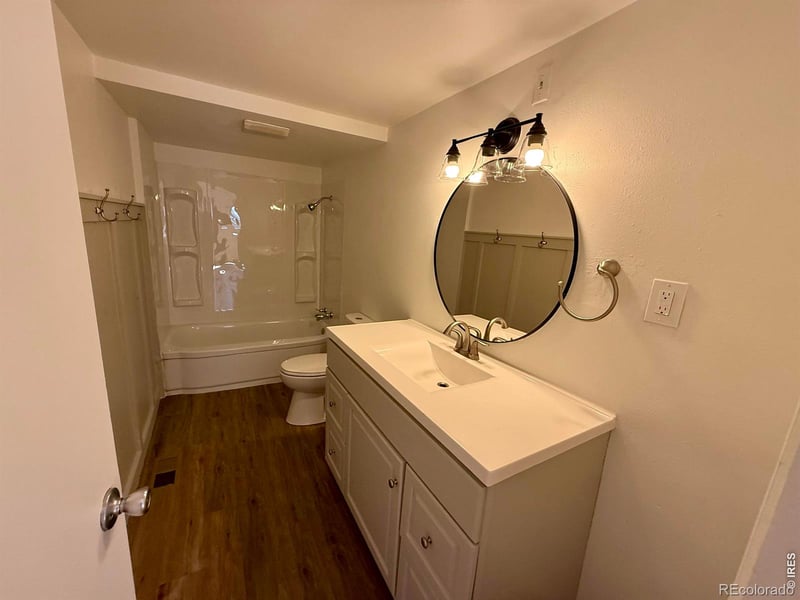 425 Dillingham Ave, Mead, CO 80542