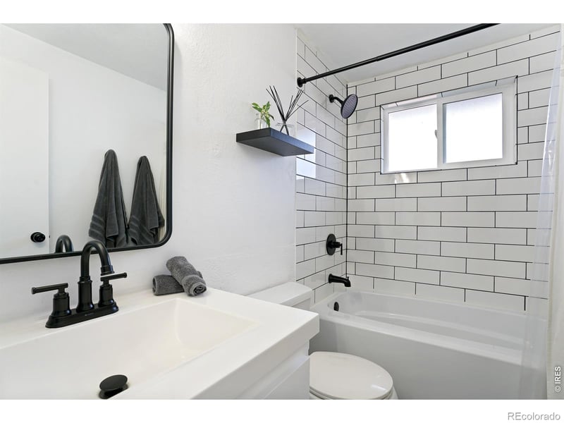 2327-2331 W 18th St, Loveland, CO 80538