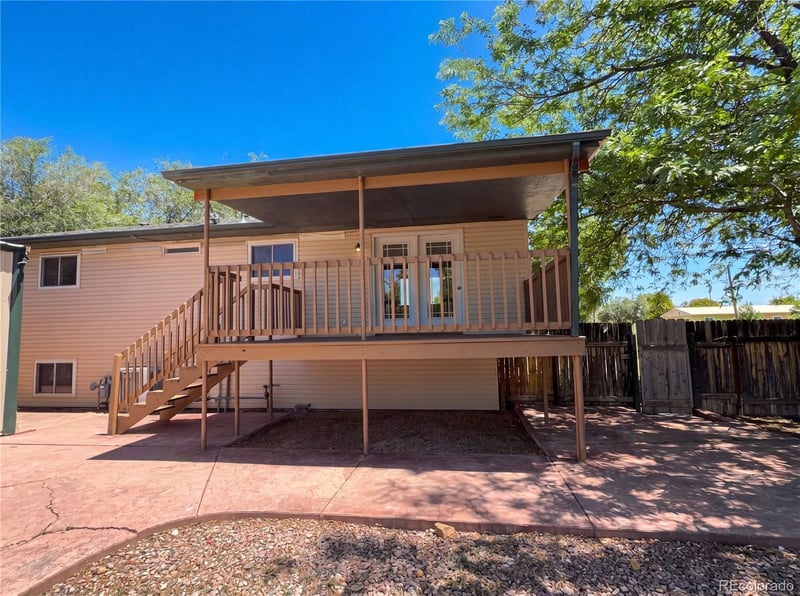 301 4th St, Swink, CO 81077