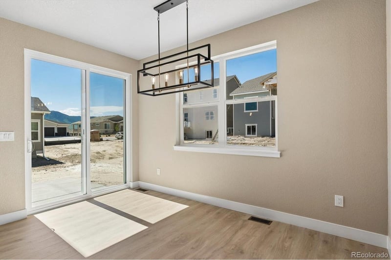 588 Old Grotto Dr, Monument, CO 80132