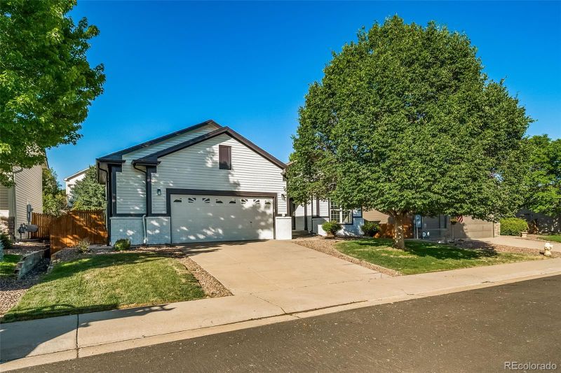 21097 Hawthorne Ln, Parker, CO 80138