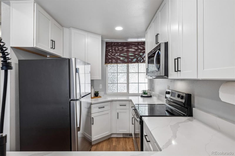 9126 W Phillips Dr, Littleton, CO 80128