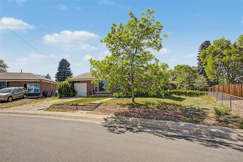 10693 Loren Ln, Denver, CO 80233
