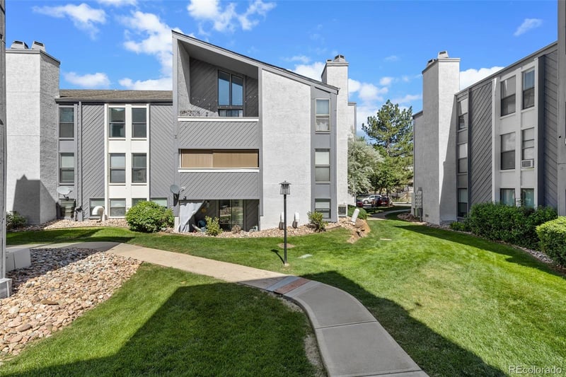 9867 E Peakview Ave #E1, Englewood, CO 80111