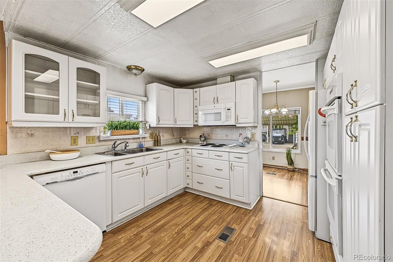 8201 S Santa Fe Dr Lot 198, Littleton, CO 80120