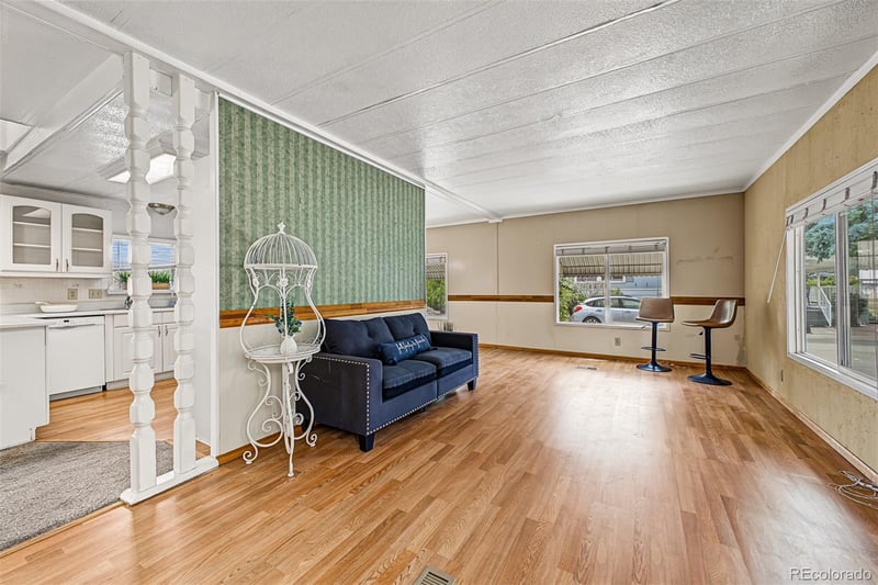 8201 S Santa Fe Dr Lot 198, Littleton, CO 80120