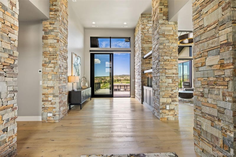 1484 Vine Cliff Hts, Colorado Springs, CO 80921
